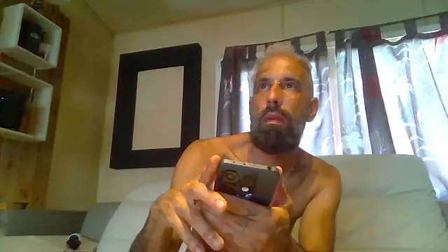 Snapshot of arrow13680 chatting on 06-02-26, 04:56 arrow13680 online show from 06-02-26, 04:56