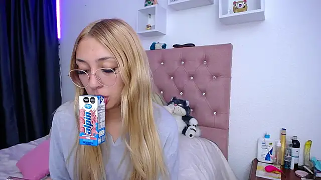 Soffy-brooks online show from 10-12-25, 05:20