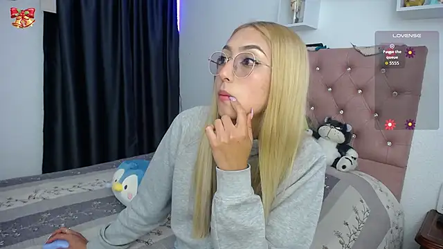 Soffy-brooks online show from 12-15-25, 03:34