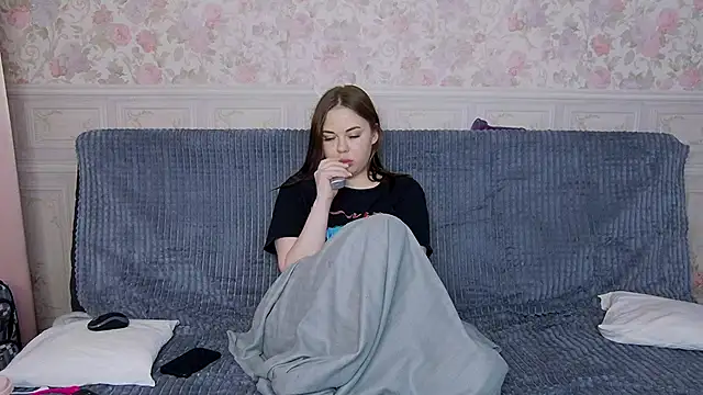 BettyCherryX online show from 01-13-25, 04:18