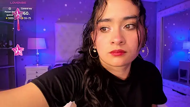Snapshot of scarlette_15_ chatting on 03-16-25, 12:11 scarlette 15 online show from 03-16-25, 12:11
