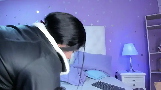 Snapshot of scarlette_15_ chatting on 02-18-26, 03:15 scarlette 15 online show from 02-18-26, 03:15