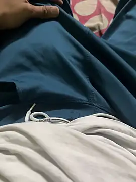 Snapshot of rockyji09 chatting on 11-01-25, 08:25 rockyji09 online show from 11-01-25, 08:25