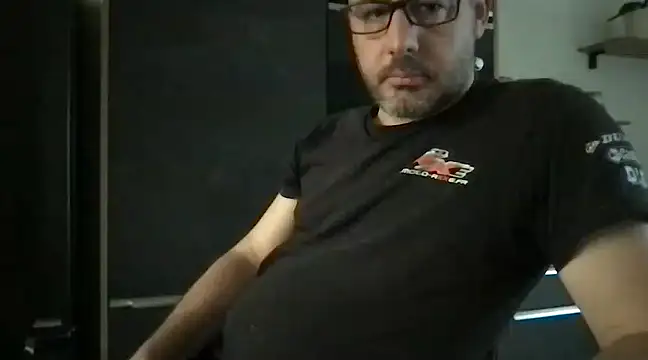 unconnudu21000 online show from 02-10-25, 03:53