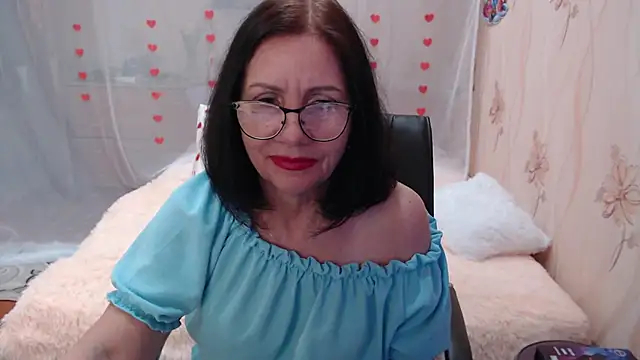 Snapshot of OlgaHottie chatting on 03-09-25, 08:18 OlgaHottie online show from 03-09-25, 08:18