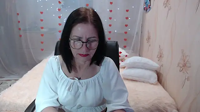 Snapshot of OlgaHottie chatting on 03-06-25, 09:14 OlgaHottie online show from 03-06-25, 09:14