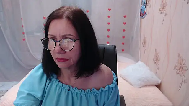 Snapshot of OlgaHottie chatting on 03-08-25, 11:18 OlgaHottie online show from 03-08-25, 11:18