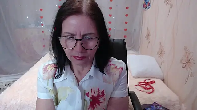 Snapshot of OlgaHottie chatting on 03-20-25, 08:53 OlgaHottie online show from 03-20-25, 08:53