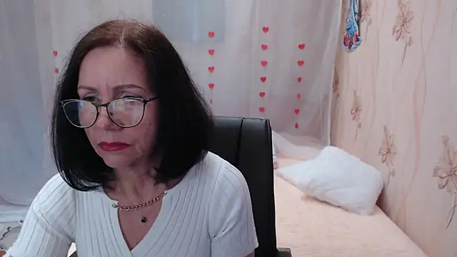 Snapshot of OlgaHottie chatting on 03-12-25, 11:44 OlgaHottie online show from 03-12-25, 11:44