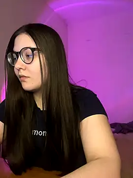 Prudie Gabriella online show from 09-30-25, 03:07