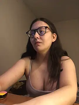 Prudie Gabriella online show from 03-19-25, 04:34