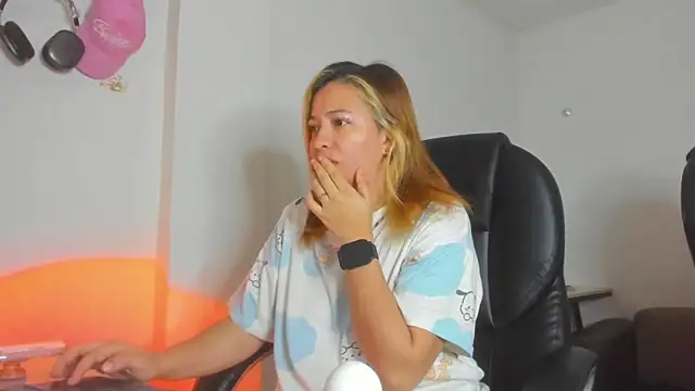 alma fenix online show from 03-31-26, 11:34