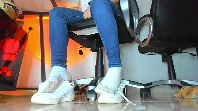 alma fenix online show from 04-09-26, 12:00