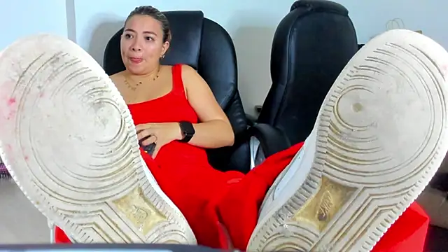 alma fenix online show from 04-10-26, 03:57