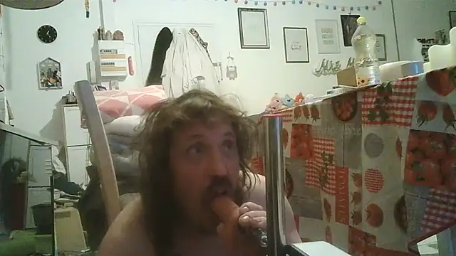 cyril020202 online show from 10-10-25, 04:30