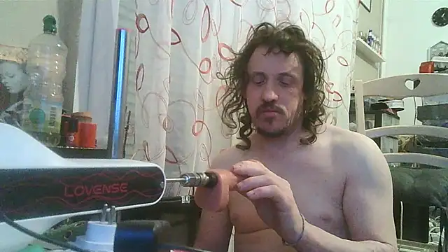 cyril020202 online show from 03-02-26, 12:11