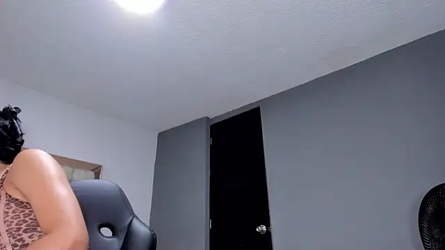 ZachaTompson online show from 12-15-25, 10:15