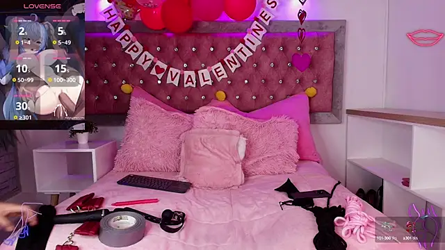 Snapshot of EmmaWilder chatting on 02-16-25, 12:08 EmmaWilder online show from 02-16-25, 12:08