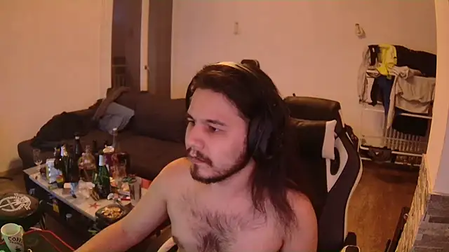 Snapshot of bananahot31 chatting on 12-06-24, 06:42 bananahot31 online show from 12-06-24, 06:42