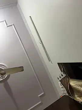 Snapshot of John_desihunk chatting on 02-20-26, 05:04 John desihunk online show from 02-20-26, 05:04