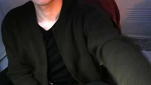 Snapshot of Ray175oo chatting on 02-10-26, 05:45 Ray175oo online show from 02-10-26, 05:45