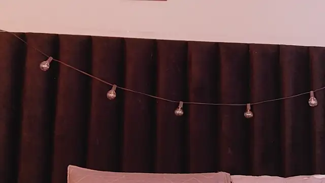 hotlatinateacher online show from 10-31-25, 08:27