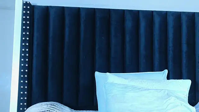 hotlatinateacher online show from 02-10-26, 06:51