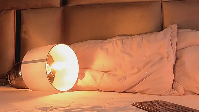 angelinepossy online show from 11-21-25, 09:47