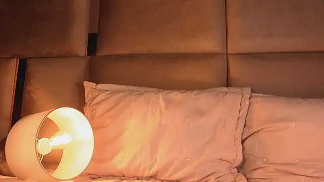 angelinepossy online show from 11-04-25, 09:29