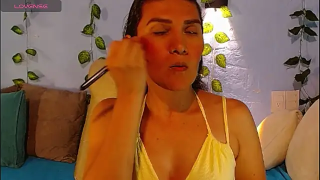 venus swet  online show from 04-17-26, 12:02