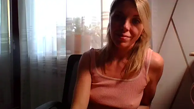 VelvetLove287 online show from 04-21-26, 09:16