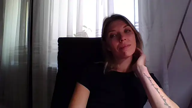 VelvetLove287 online show from 11-24-25, 08:47