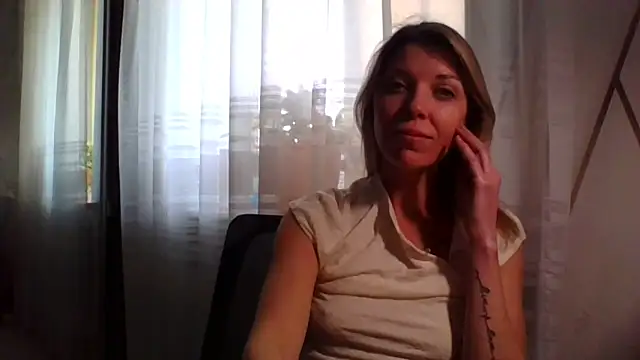 VelvetLove287 online show from 04-13-26, 09:24