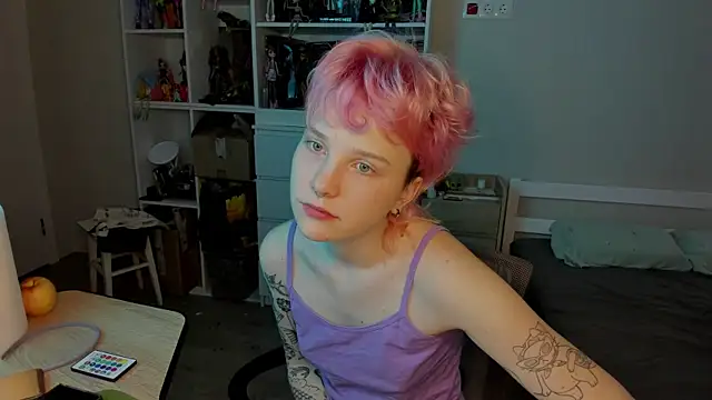 School Love online show from 01-11-26, 07:04