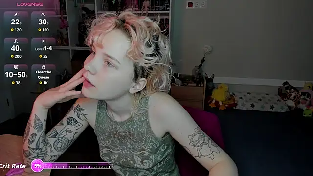 School Love online show from 12-02-25, 07:10