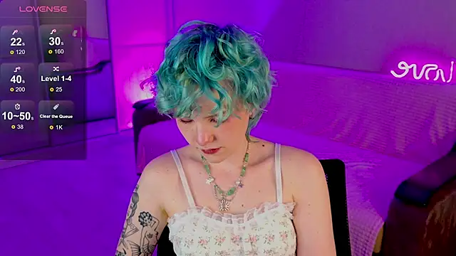 School Love online show from 02-21-25, 01:11