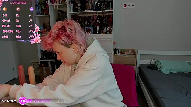 Snapshot of School_Love chatting on 01-16-26, 07:12 School Love online show from 01-16-26, 07:12