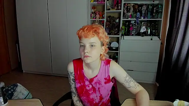 School Love online show from 06-22-26, 08:11
