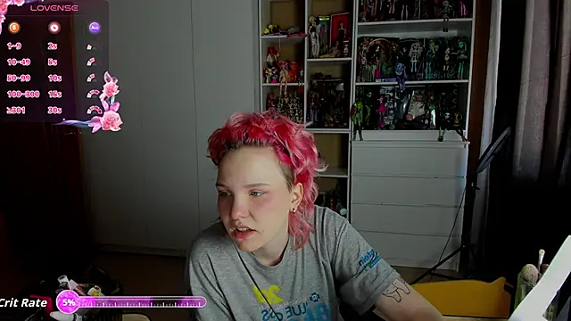 School Love online show from 05-18-26, 07:02