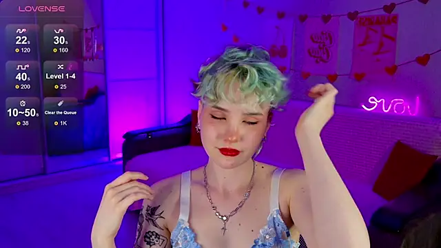 School Love online show from 03-20-25, 04:09