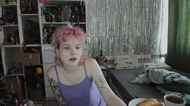 School Love online show from 03-22-26, 07:10