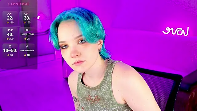 School Love online show from 02-05-25, 01:11