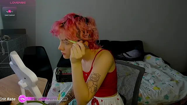 School Love online show from 11-10-25, 07:13