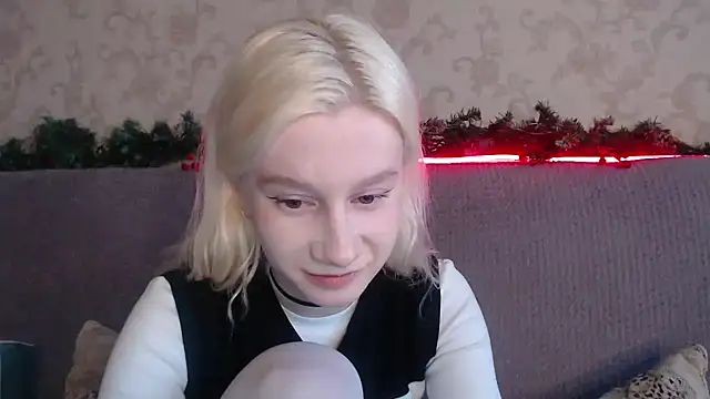 EnigmaSee online show from 02-06-26, 02:51