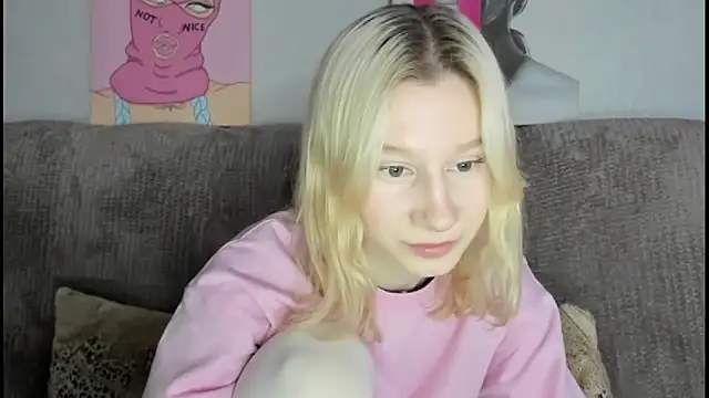 EnigmaSee online show from 11-30-25, 02:01