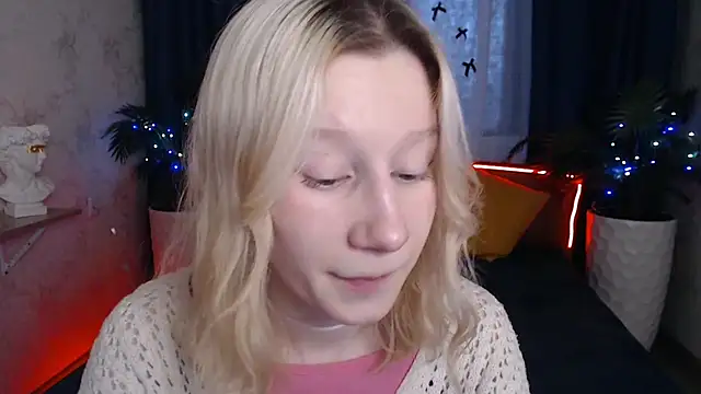 EnigmaSee online show from 12-17-25, 09:03