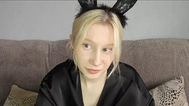 EnigmaSee online show from 10-30-25, 01:59