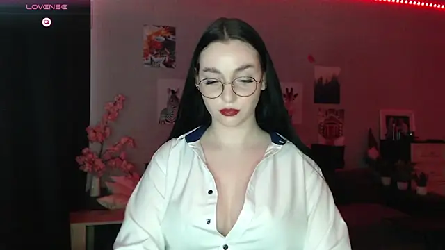 Fluffy Tiffy online show from 03-13-25, 03:22