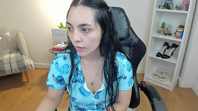  BellaEvans  online show from 04-30-26, 11:39