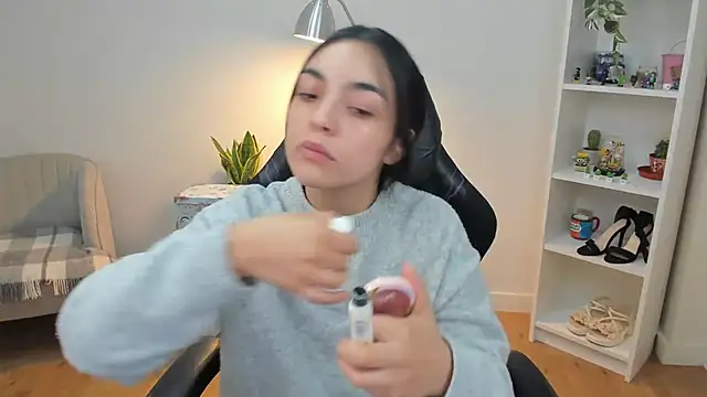  BellaEvans  online show from 02-28-26, 05:51